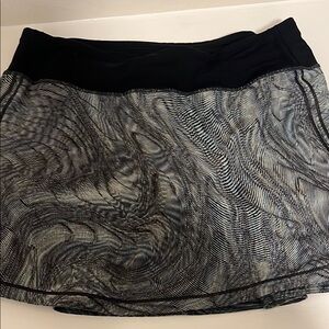 Lululemon  Black and Green Skirt